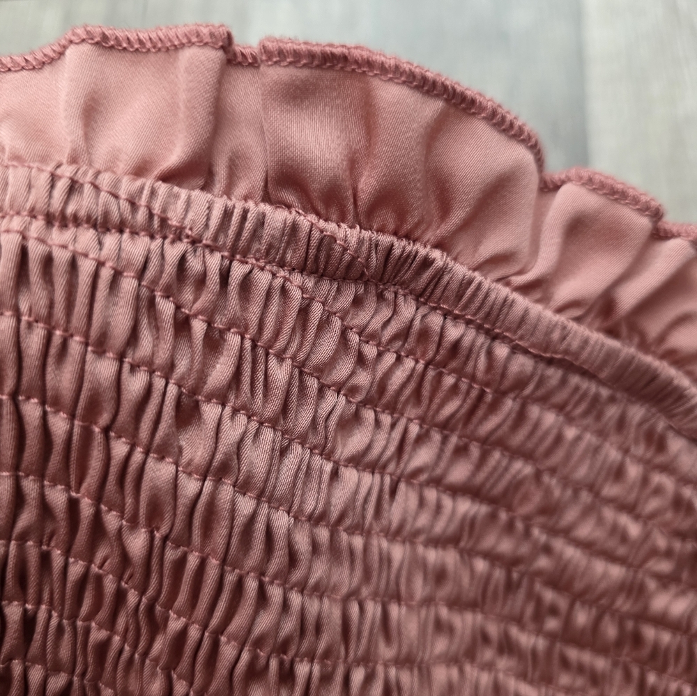 MABLE revolve Rwfoemation Smocked Midi Rucged Elegant Pink Ruffle Dress Coastal - Picture 5 of 11